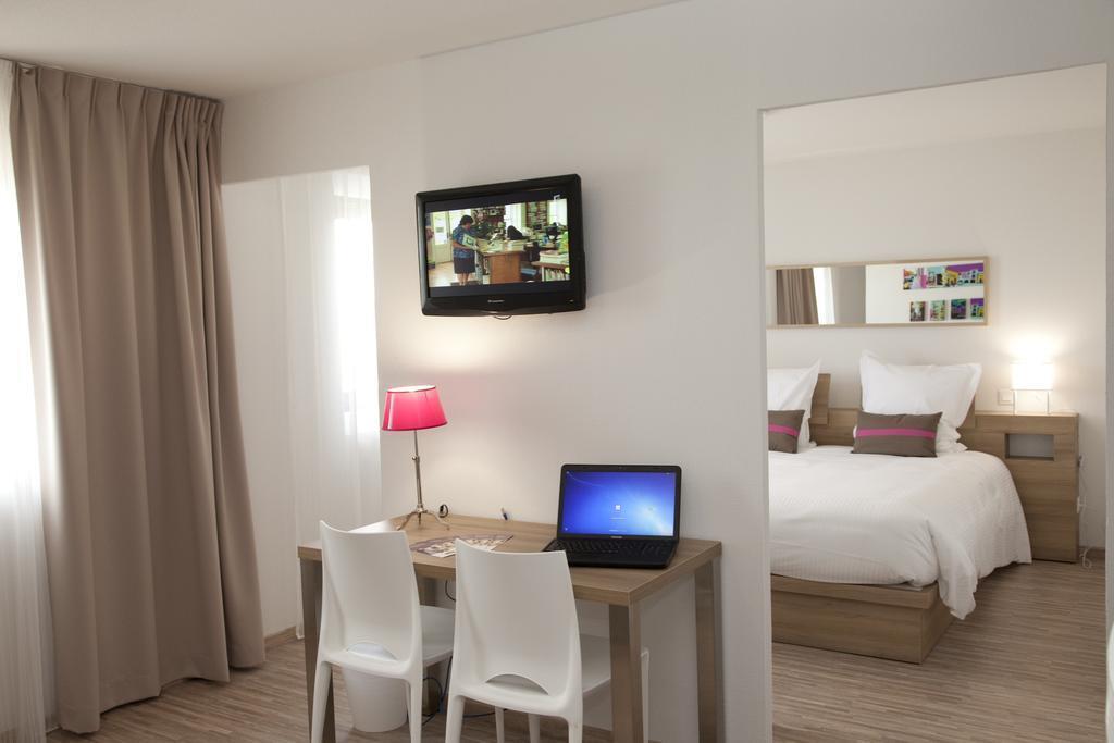 Teneo Apparthotel Bordeaux Merignac - Aeroport Exterior photo